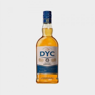 WHISKY DYC 8 AÑOS 0.70 CL.